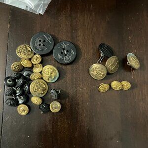 Lot of Vintage US Navy & Navy Medic Buttons WWII Korea Military
